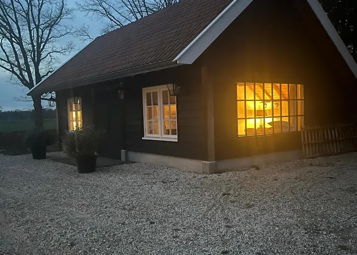 Konukevi The Barn Emst