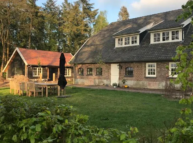 The Barn Konukevi 4*